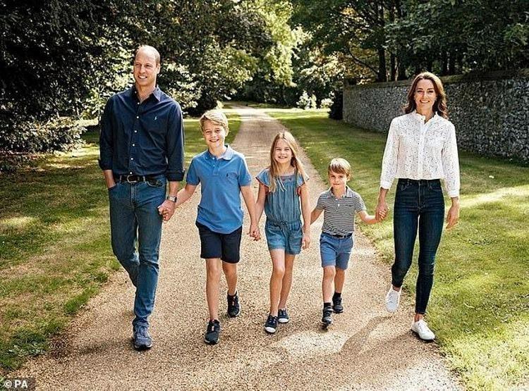 Sosyal medya ikiye bölündü: Fotoğraftaki kişi Kate mi