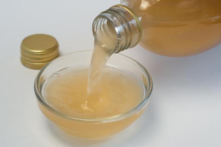 B12 ve D vitamini depolarını fullüyor: Günde 1 kaşık yiyen 20 yıl hastalık nedir bilmiyor, vücudu dipçik gibi yapıyor
