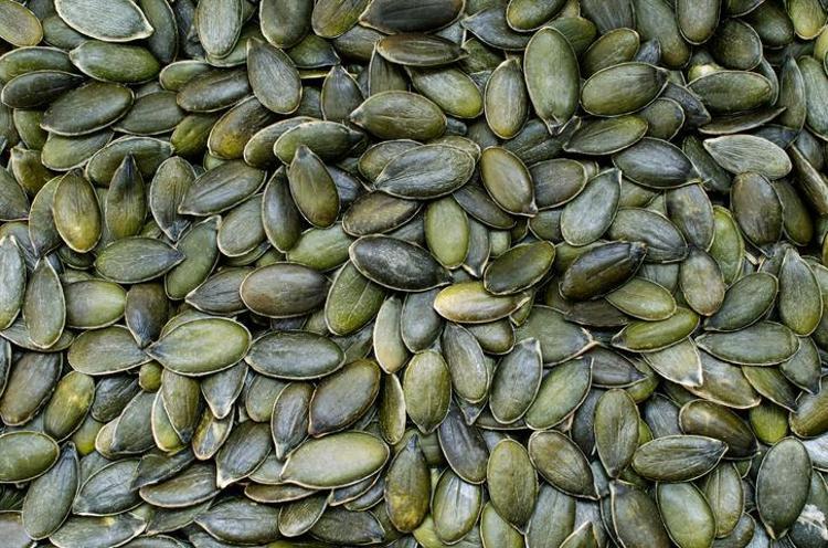 DEMİR İÇİN KABAK ÇEKİRDEĞİNİ BÖYLE TÜKETİN