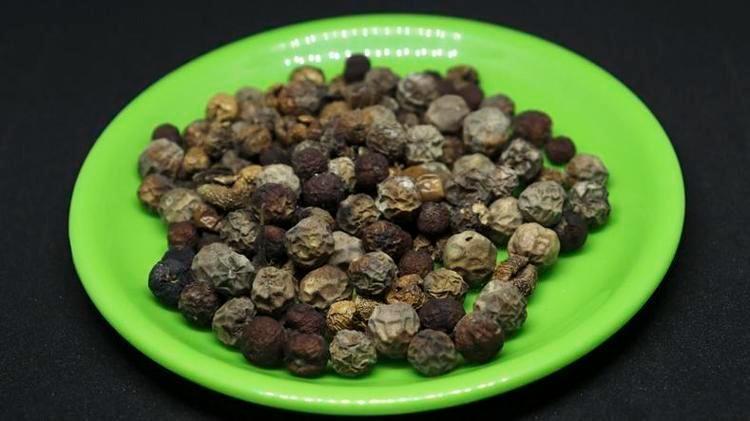 Düğüm düğüm olmuş tıkalı bağırsakları açıyor 1 kaşığında bin şifa var: Gece yiyince sabah kabızlık kalmıyor