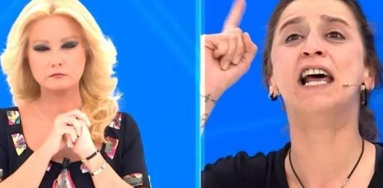 Metin Akpınarın kızı Duygu Nebioğlu sitemkar paylaşımlarına bir yenisini daha ekledi