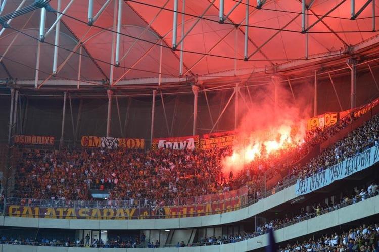 Adana Demirspor - Galatasaray maçında rekor üstüne rekor  Lider Aslan 3 puanı 3 golle aldı: 0-3