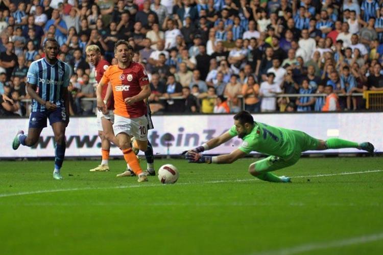 Adana Demirspor - Galatasaray maçında rekor üstüne rekor  Lider Aslan 3 puanı 3 golle aldı: 0-3