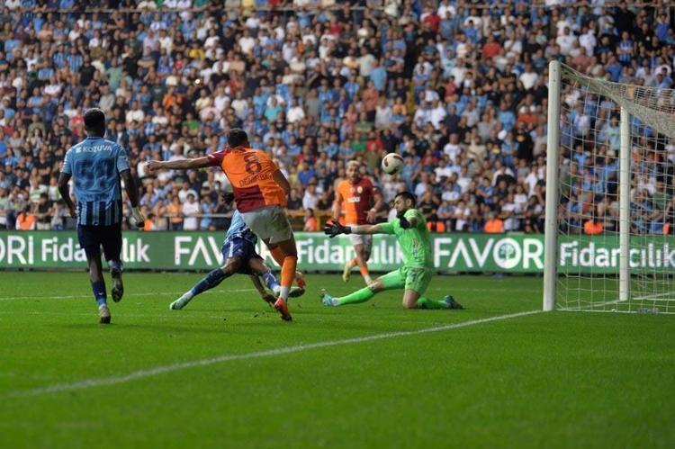 Adana Demirspor - Galatasaray maçında rekor üstüne rekor  Lider Aslan 3 puanı 3 golle aldı: 0-3