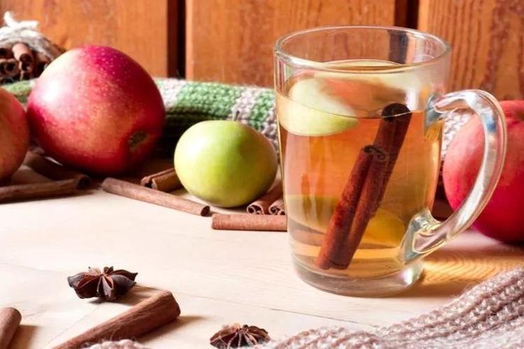 Tabak dolusu yiyince vücudu C vitaminine doyuruyor Kabızlığın adını bile unutturan meyve: Bağırsakları motor gibi coşturuyor