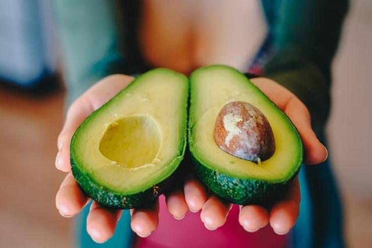 AVOKADO