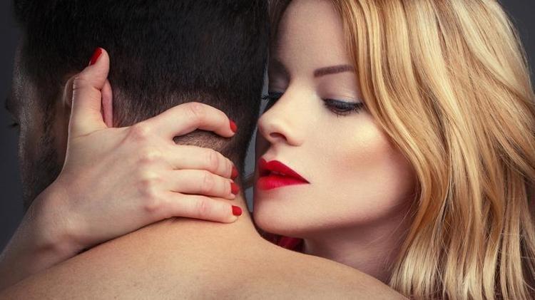 Cinsel isteği yüzde 300 artırıyor Avuç avuç yiyenin libidosu tavan yapıyor