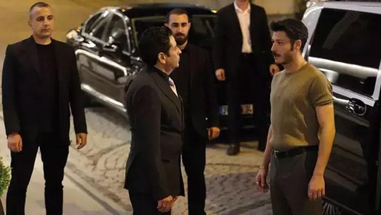 OLDUĞUN GİBİ DEĞİL OLMAK İSTEDİĞİN GİBİ GÖRÜN