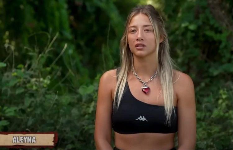 Nefiseden Survivor Yunanistan takımındaki Fanise aşk itirafı Beni kendine çok çekiyor