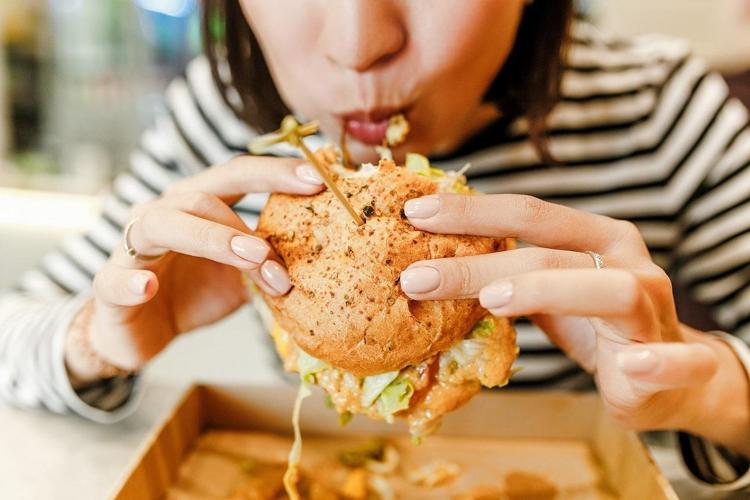 FAST FOOD