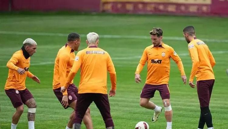 Galatasaraydan şampiyonluk hamlesi Kadroda sürpriz karar