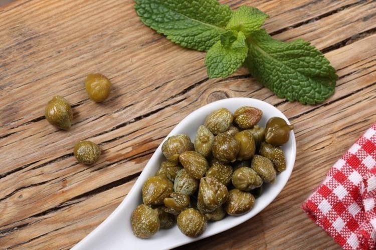 CİLT SAĞLIĞINI DESTEKLER