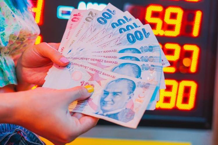 CUMA GÜNÜ ETKİSİ HEMEN GÖRÜLDÜ