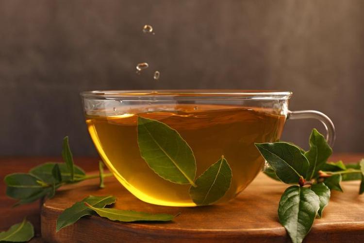 Bir bardakta binlerce hücreyi yeniliyor A, B6 ve C vitamini deposu