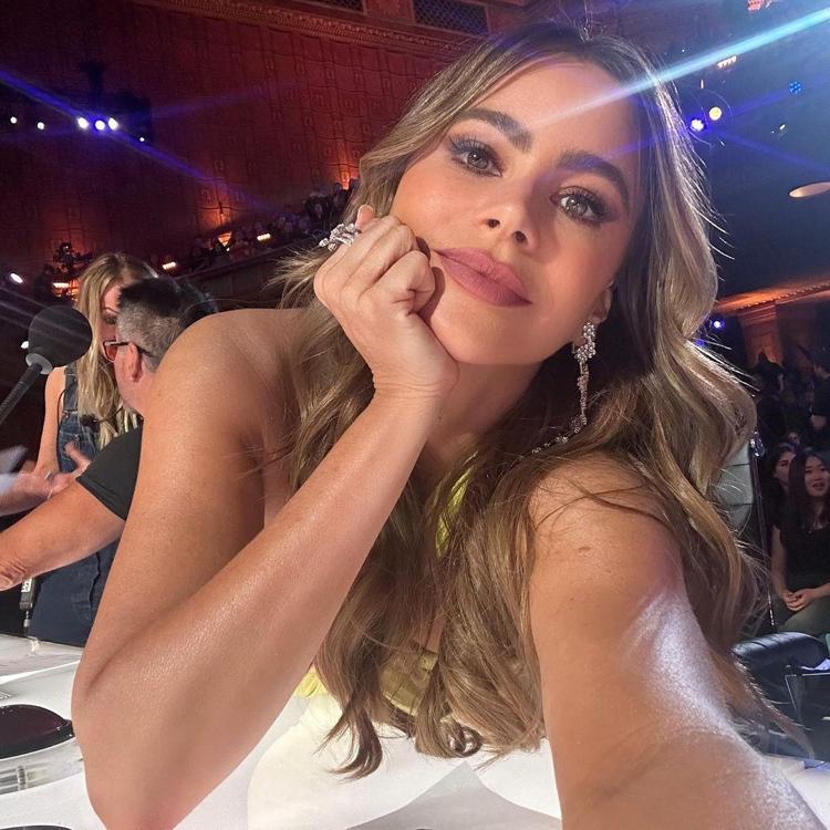 Sofia Vergara: Göğüslerim bir astronot ya da bilim insanını oynamama izin vermeyecek kadar büyük