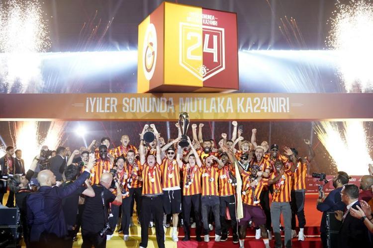 Okan Buruktan transfer açıklaması Icardi, Barış Alper ve Mourinho mesajı