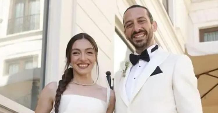 Sessiz sedasız dünyaevine giren Merve Dizdar aşka geldi