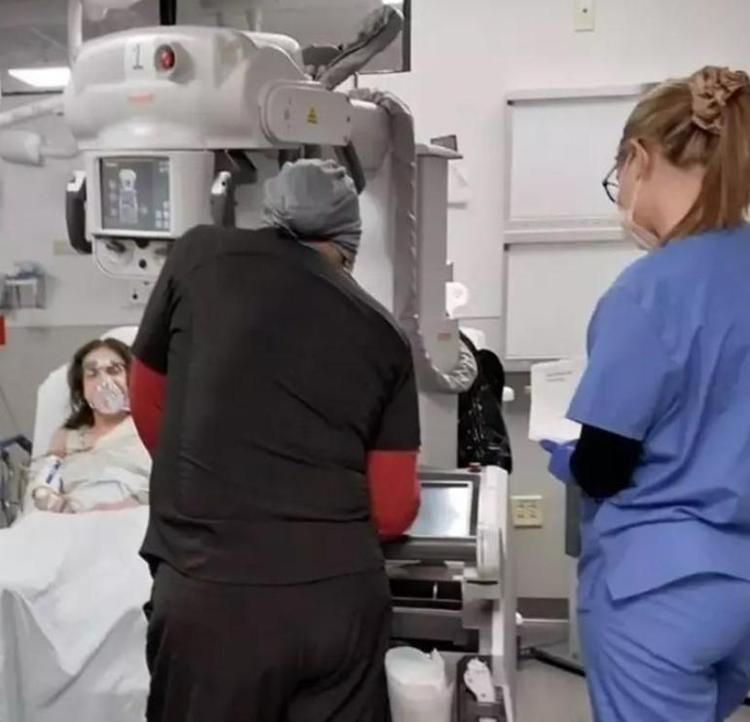 Yoğun bakıma kaldırılan Ahu Tuğbanın dikkat çeken hayatı 14 yaşında doktor raporuyla evlendi