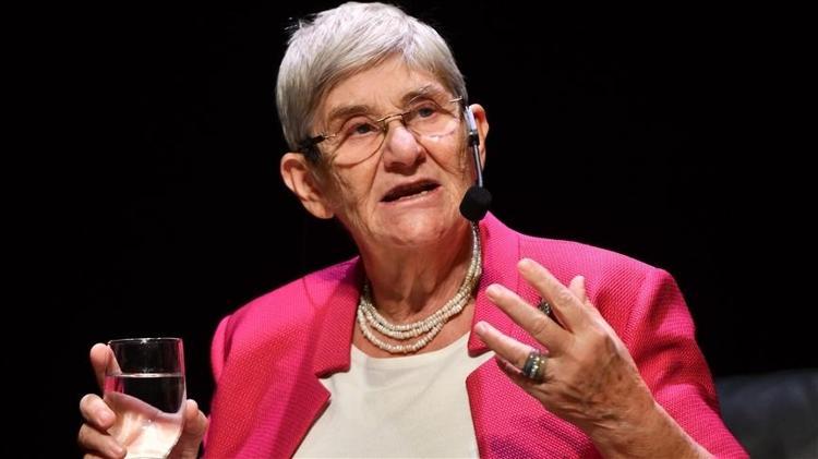 Prof. Dr. Canan Karatay uyardı Ömrünüzü kısaltıyorsunuz, kansere yakalanma riskinizi artırıyorsunuz