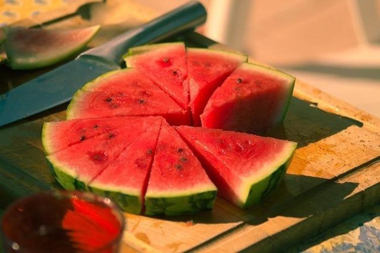 Adanadan Avrupaya kapış kapış satılıyor Kilosu 10 TL: Potasyum, C vitamini ve magnezyum zengini, 1 dilimi bile kolesterolü damardan siliyor