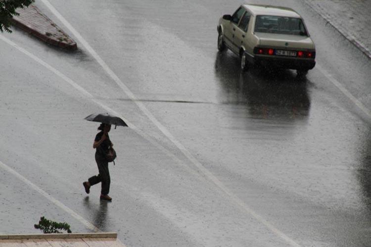 Gök gürültülü sağanak yağışlar geliyor Meteoroloji uyardı: Sele neden olabilir