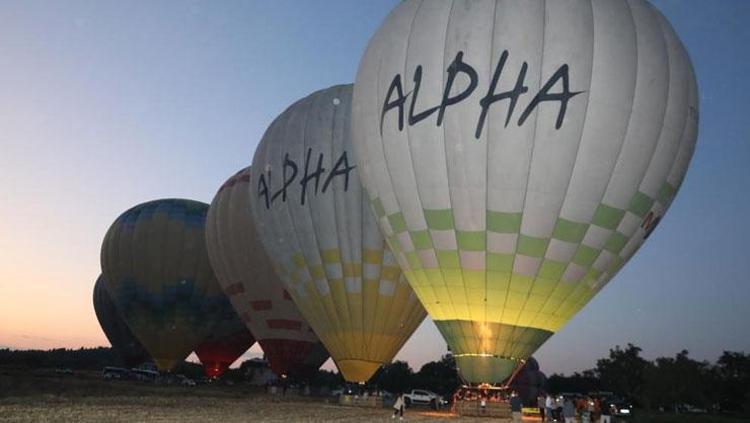 DÜNYANIN GÖZ BEBEĞİ SALDA