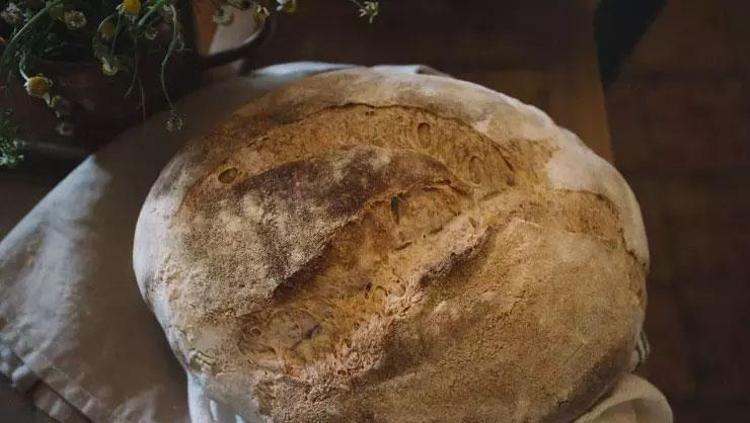 EKŞİ MAYALI EKMEK TARİFİ