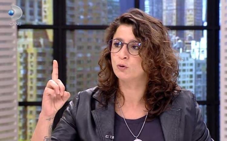 Duygu Nebioğlu'ndan Metin Akpınar’a ağır sözler