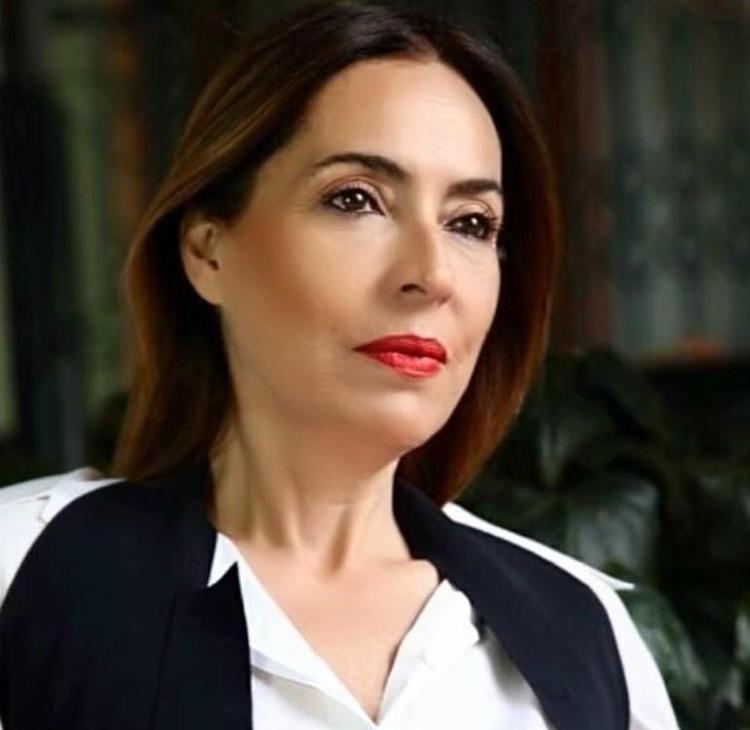 Akın Akınözünün acı günü Oyuncu Özlem Akınözü hayatını kaybetti