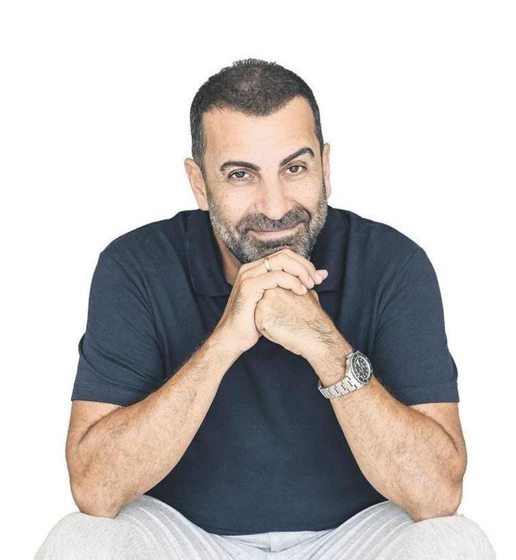 Emre Karayel: Erkek adam çamaşır da yıkar çocuk da bakar