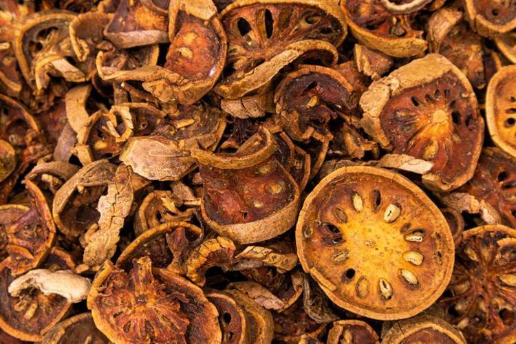 Hintlilerin kutsal meyvesi, Türkiyede taş elma olarak biliniyor C vitamininde limonu solluyor, ülseri ve kabızlığı tarihe karıştırıyor