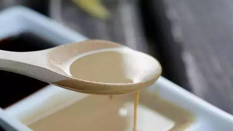 Tahinin içine ekleyip bardak bardak için Birlikte tüketildiğinde günlük vitamin ihtiyacını karşılıyor: Enerji depolarını fulleyip bağışıklığı kolon gibi güçlendiriyor