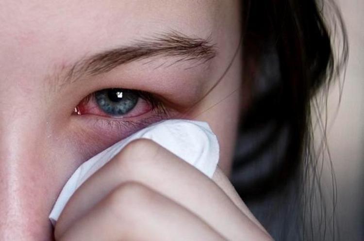 Uzmanı uyardı: Her 20 dakikada bir, 20 saniye uzağa bakın Tedavi edilmezse görme kaybına yol açabiliyor