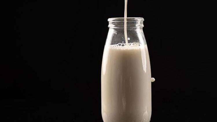 Türkiyede kimse kıymetini bilmiyor Fransızlar lıkır lıkır içiyor: Anne sütüne en yakını o, kemikleri beton gibi sağlamlaştırıyor