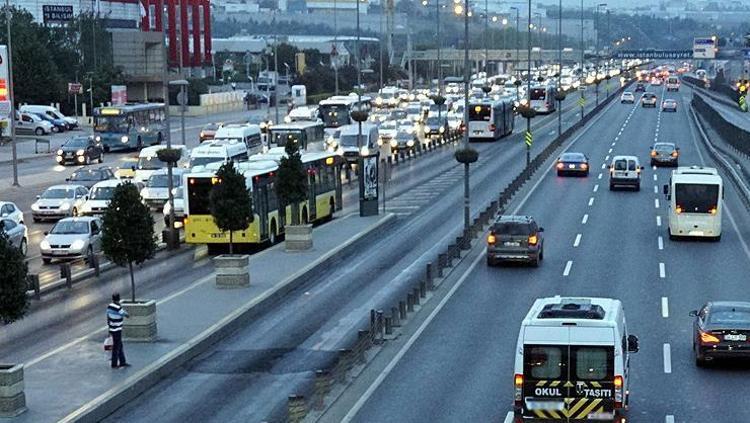 Velilere öğrenci servisi uyarısı Bu oyunlara gelmeyin