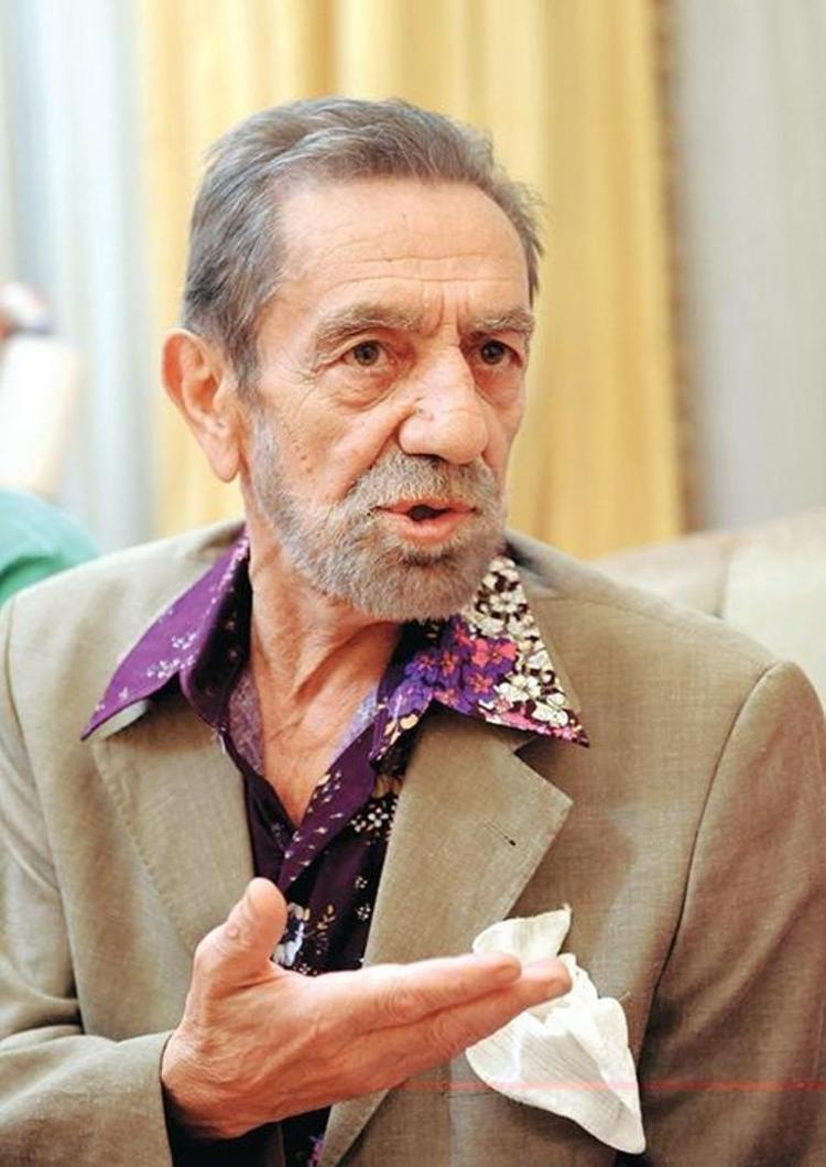 HİÇ EMEKLİ OLUP KÖŞESİNE ÇEKİLMEDİ