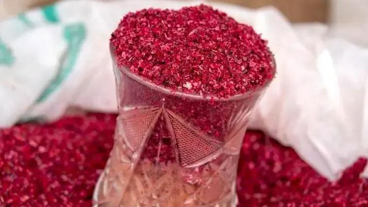 7 gün boyunca bardak bardak için Meğer şifası suyundaymış: İdrar söktürüp böbrek taşı oluşumunu engelliyor, bağışıklığı çelik gibi yapıyor