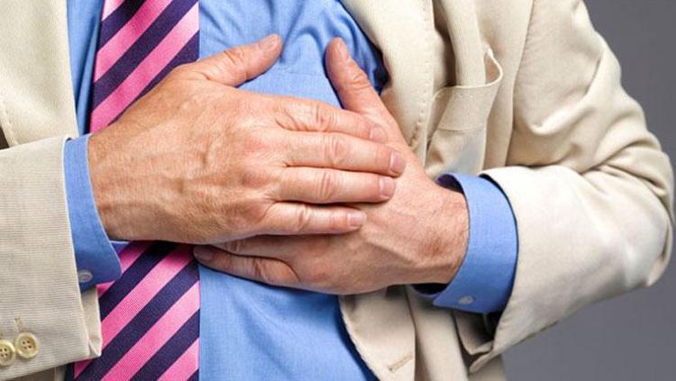 Bu besini ağzınıza bile sürmeyin Kalp damarlarını tıpa gibi tıkıyor: Vücuda girdiği anda kalp krizi riskini tetikliyor