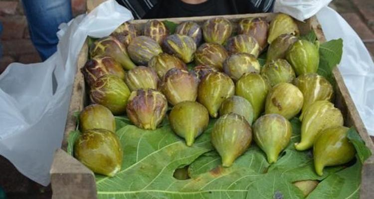 Şimdi tam mevsimi Kabuğuyla yiyince ilaç etkisi veriyor, C vitamini kralı, kolesterolü yere çakıyor