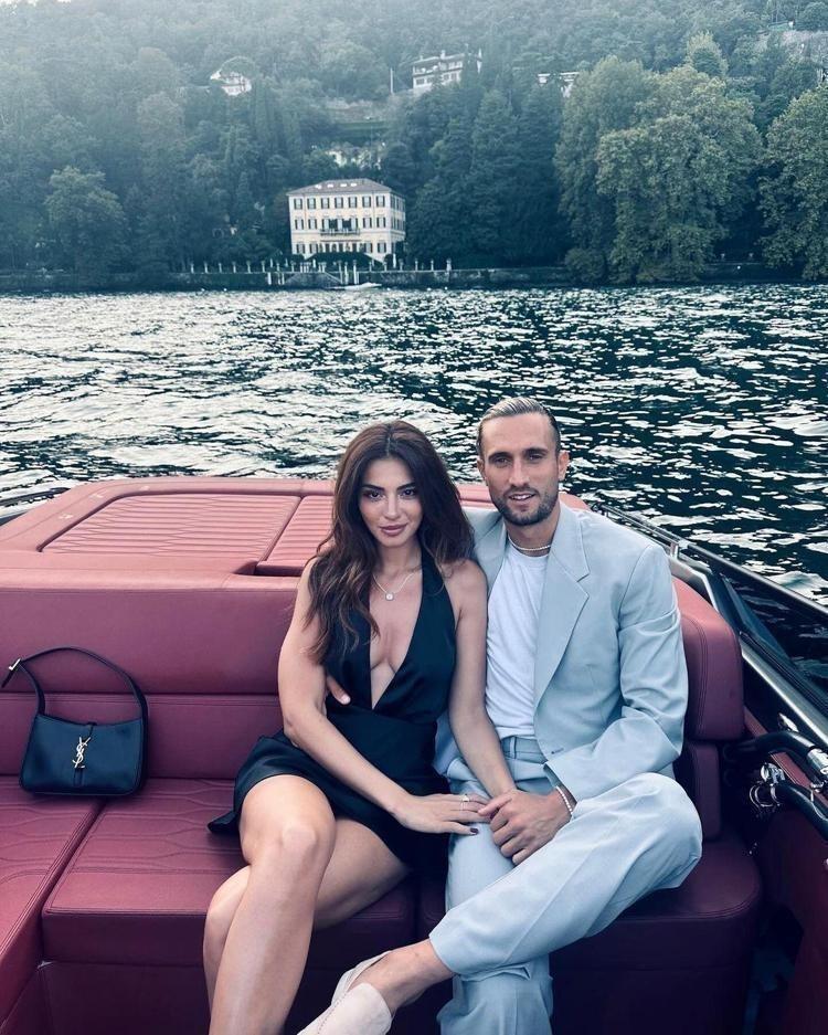 Sessizce evlenen Melisa Aslı Pamuk ve Yusuf Yazıcının bebeği göründü