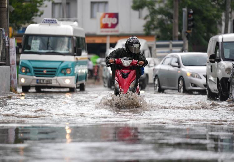 Meteoroloji son dakika uyardı 37 ilde kuvvetli yağmur bekleniyor, 4 gün boyunca sürecek