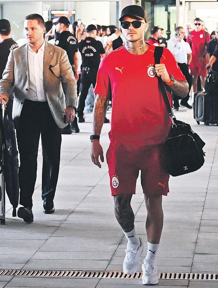 ICARDİ ARA TRANSFERDE GİDİYOR