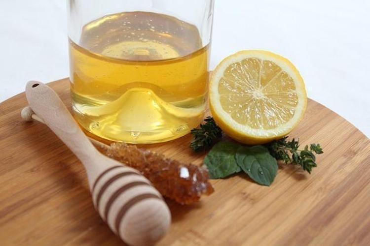 Balgam, hırıltı ve öksürüğü bıçak gibi kesen babaanne tarifi Hastalığa anında son veriyor, iltihabı bitirip vücudu zımba gibi yapıyor