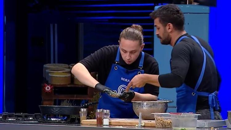 MASTERCHEF ELEME ADAYI 24 EYLÜL: Masterchef dünkü bölümde kim elendi, potaya gitti Dün akşam Masterchef’te dokunulmazlığı kim aldı