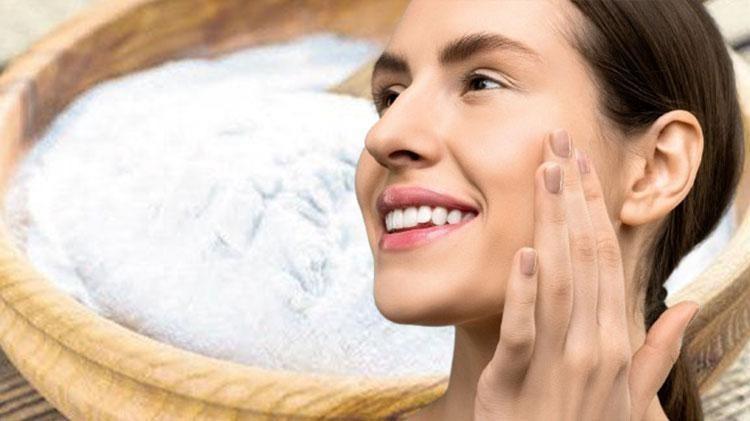 Leke, iz yara hepsini 5 ton birden açıyor Yoğurdun içine karıştırın ve sürün: 10 dakikada cam gibi cildin sırrı