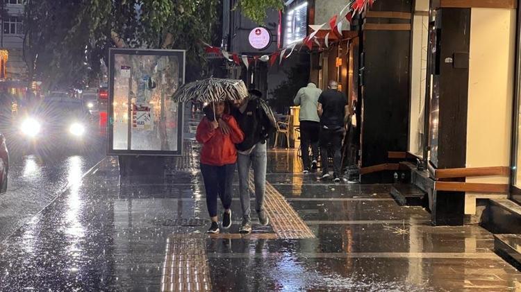 Yağışlar ve soğuk hava Trakyada geliyor Orhan Şen riskli illeri tek tek sıraladı