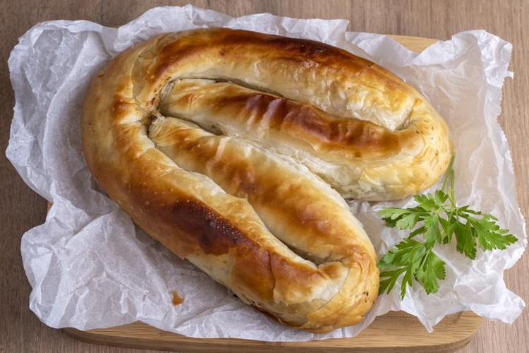 Canan Karatay sağlıklı böreğin tarifini verdi Kahvaltıda çayın yanına yapıp çekinmeden dilim dilim yiyin