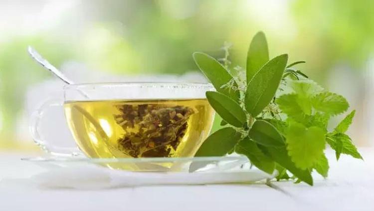 En az işlenmiş bitki çayı Adeta vücudu resetliyor: Tıkanmış damarları açıyor, bağırsakları motor gibi çalıştırıyor