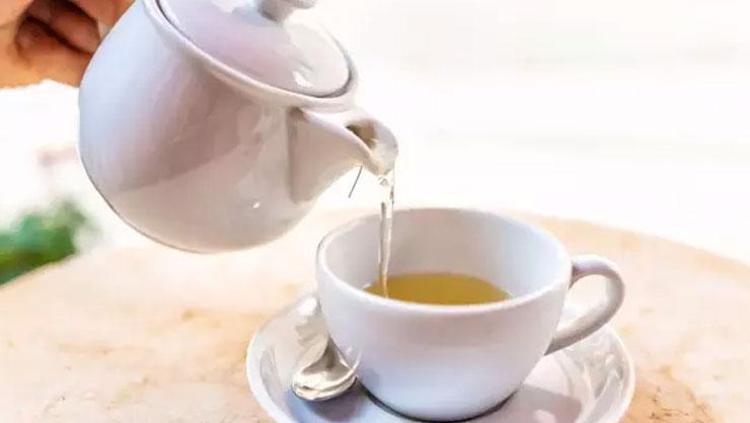 En az işlenmiş bitki çayı Adeta vücudu resetliyor: Tıkanmış damarları açıyor, bağırsakları motor gibi çalıştırıyor