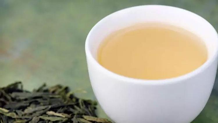 En az işlenmiş bitki çayı Adeta vücudu resetliyor: Tıkanmış damarları açıyor, bağırsakları motor gibi çalıştırıyor